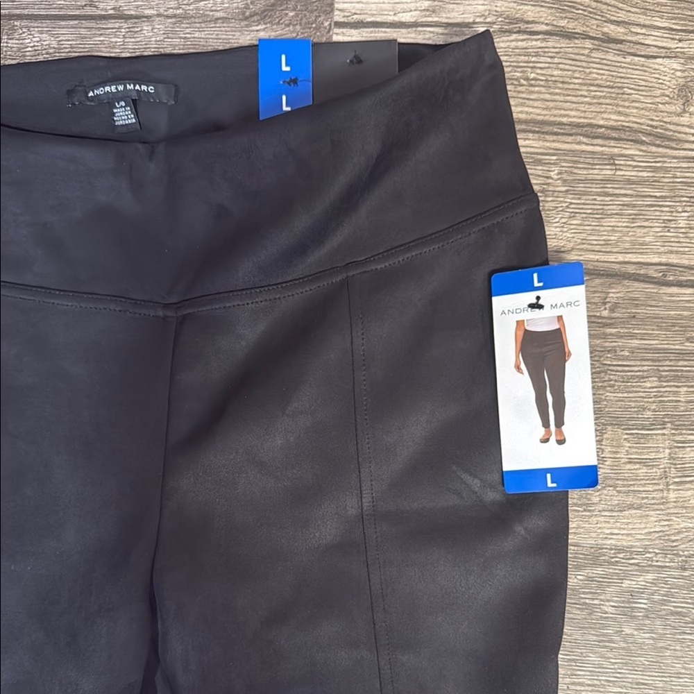 Black High-Waisted Pants - Picture 3 of 5